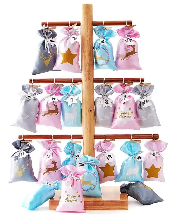 DIY Adventskalender zum Befüllen 2022 ,12x21cm, rosa für 6,49 € inkl. Prime-Versand (statt 12,99 €)
