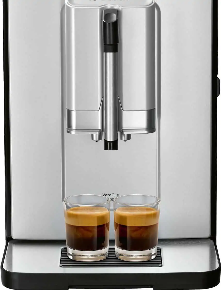 Bosch Kaffeevollautomat VeroCup 300 (TIS30351DE) für 303,95 € inkl. Versand statt 398,00 €