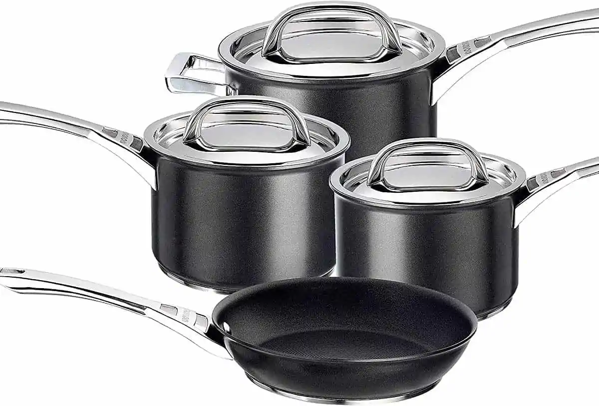 Circulon Infinite Topf-und Pfannenset (Induktion 4-teilig, Stieltopf 16/18/20cm) + Bratpfanne (24cm) für 105,51 € inkl. Versand statt 150,95 €