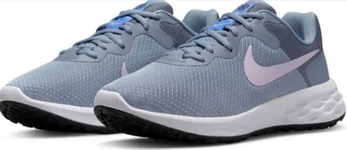 Nike REVOLUTION 6 NEXT NATURE Damen Laufschuhe (Gr. 36,5 bis 42,5) für 35,99 € inkl. Versand (statt 59,90 €)