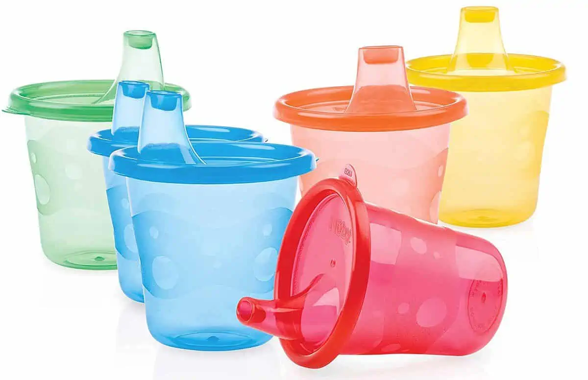 Nuby ID91121A Pick Nick Trinkbecher Set mit Deckel 6er Set für 5,99 € inkl. Prime-Versand (statt 13,98 €)