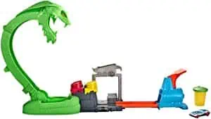 Hot Wheels GTT93 – Hot Wheels City Kobra Schleim-Attacke Spielset für 17,35 € inkl. Prime-Versand