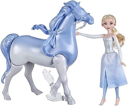 Hasbro Die Eiskoenigin Wasserzauber und Landspass ELSA Nokk