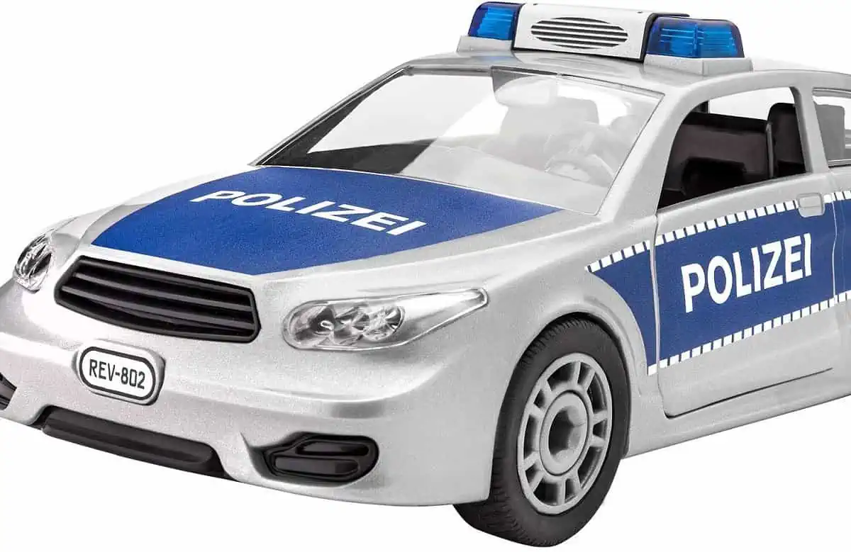 Revell Junior Kit – Polizei Auto Modellbausatz (00802) für 17,68 € inkl. Versand (statt 33,29 €)