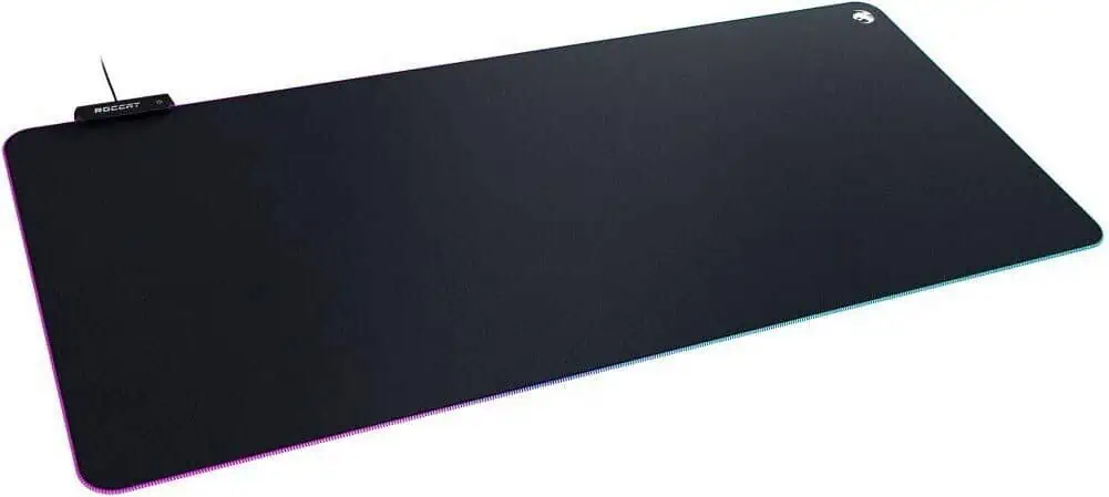 Roccat Sense AIMO XXL Mauspad (900 x 400 mm) für 40,00 € inkl. Versand (statt 56,80 €)