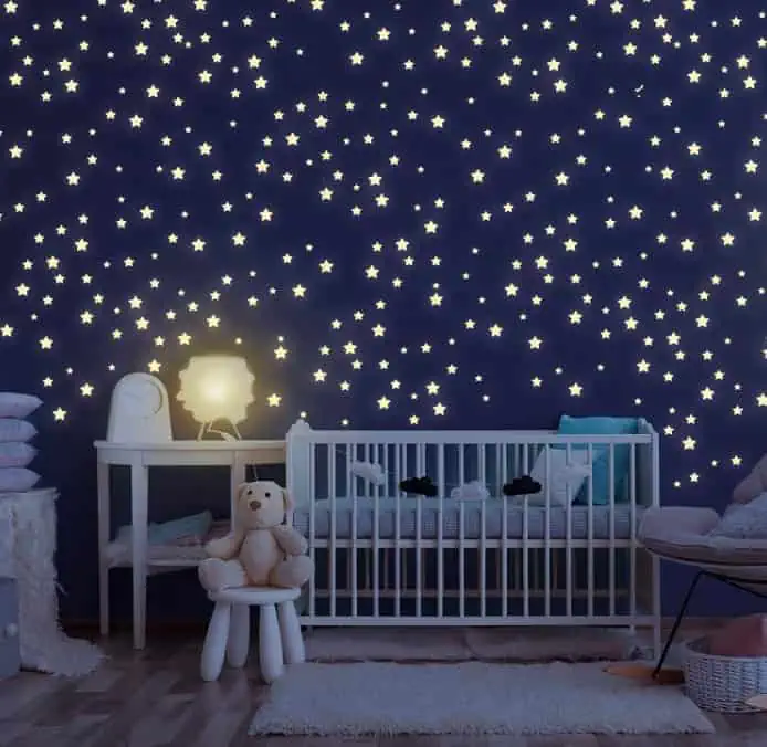 Sternenhimmel Kinderzimmer 400 Leuchtsterne selbstklebend für 4,99 € inkl. Prime-Versand (statt 9,79 €)