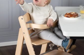 roba-Treppenhochstuhl-Sit-Up-III-natur-babymarkt-de