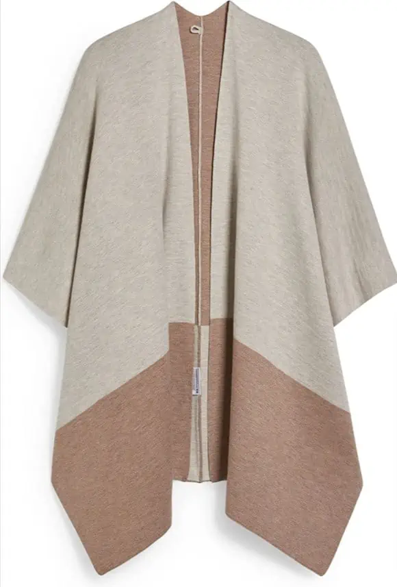 C&A Poncho – recycelt hellgrau-Melange 1 Size für 10,80 € inkl. Prime-Versand (statt 30,00 €)