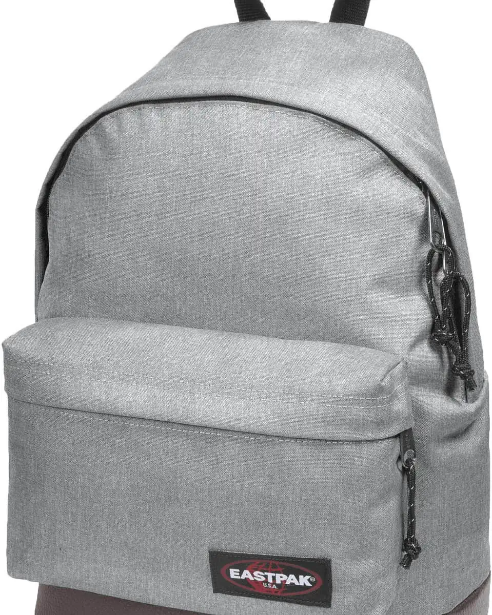 Eastpak – Wyoming Rucksack  in sunday grey (40 cm) für 31,43 € inkl. Versand (statt 49,89 €)