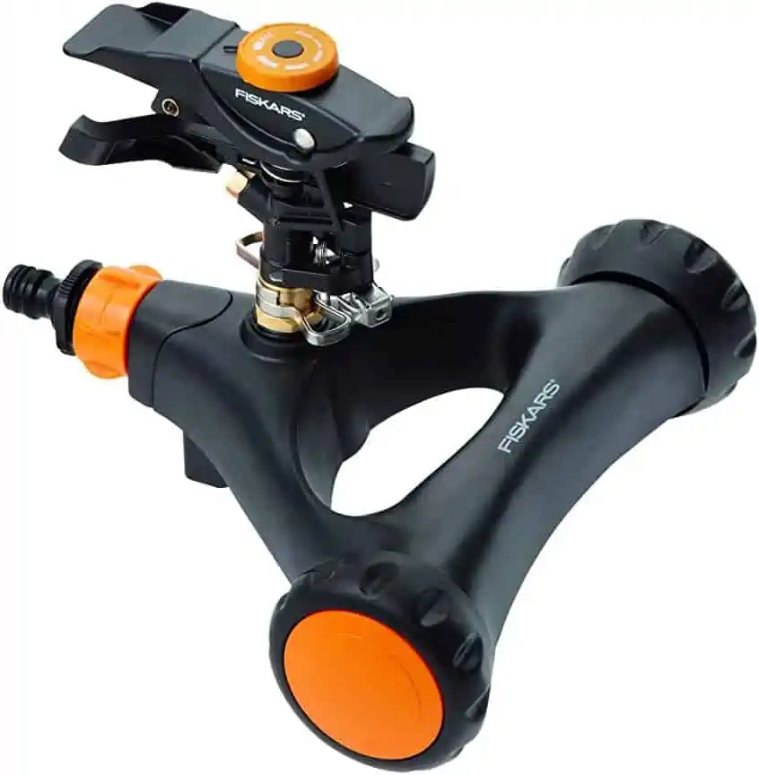 Fiskars Impuls-Sprinkler XL mit Rädern (Mit Abstandsregelung, Sprühbildkontrolle und Rotationskontrolle, Universalgröße, Ø 26 m Reichweite) für 20,79 € inkl. Prime-Versand (statt 47,95 €)