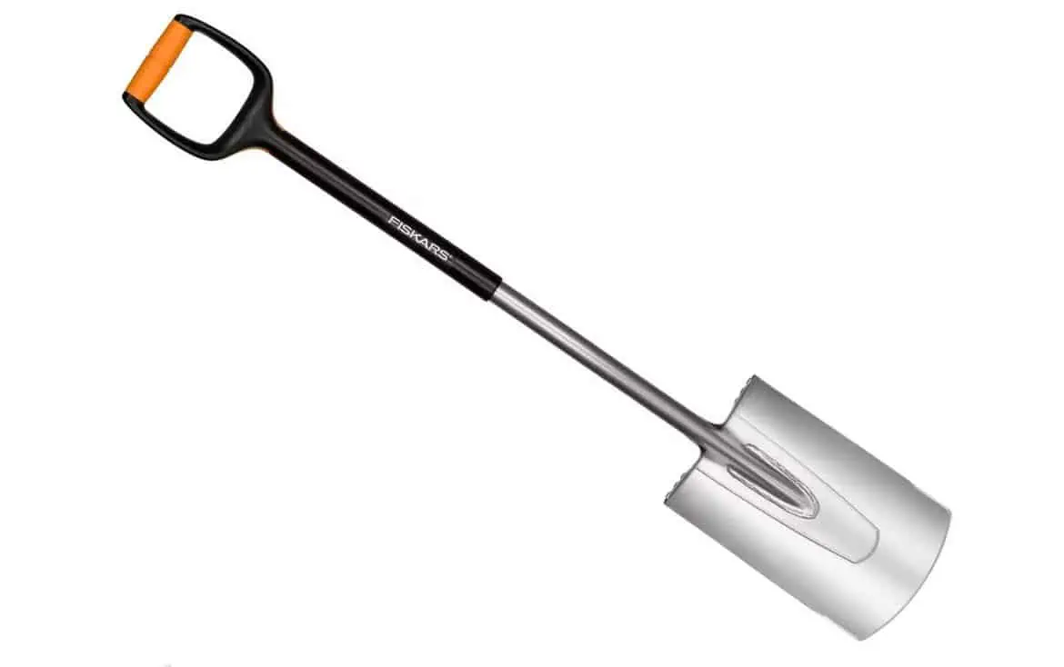 Fiskars Xact Gärtnerspaten rund M für 30,90 € inkl. Versand (statt 44,70 €)