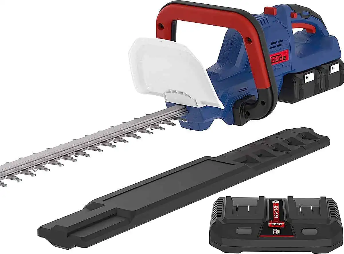 Güde Akku Heckenschere HS 36-302-30 inkl. 2x Akku + Ladegerät für 99,00 € inkl. Versand (nur noch 7 Stück verfügbar) statt 145,28 €