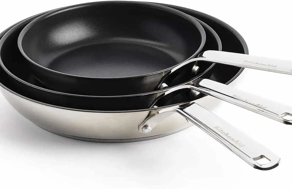 KitchenAid Stainless Steel Bratpfannen-Set (20cm, 24cm & 28cm) für 94,50 € inkl. Versand (statt 130,00 €)