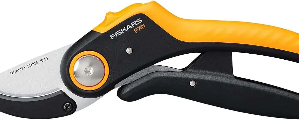 Fiskars Parslus PowerLever P741 Gartenschere (Plus PowerLever, P741, Für trockenes und hartes Holz, Antihaftbeschichtet, Edelstahl-Klingen) für 15,49 € inkl. Versand (statt 26,63 €)