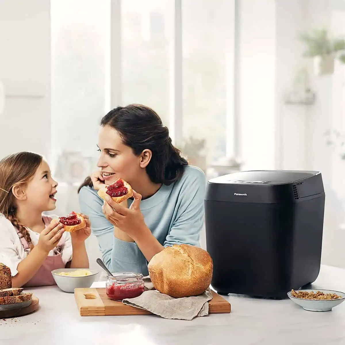 Panasonic Croustina Brotbackautomat SD-ZD2010 für Krustenbrot (18 Programme, Brotmaschine) für 149,99 € inkl. Versand (statt 230,00 €)