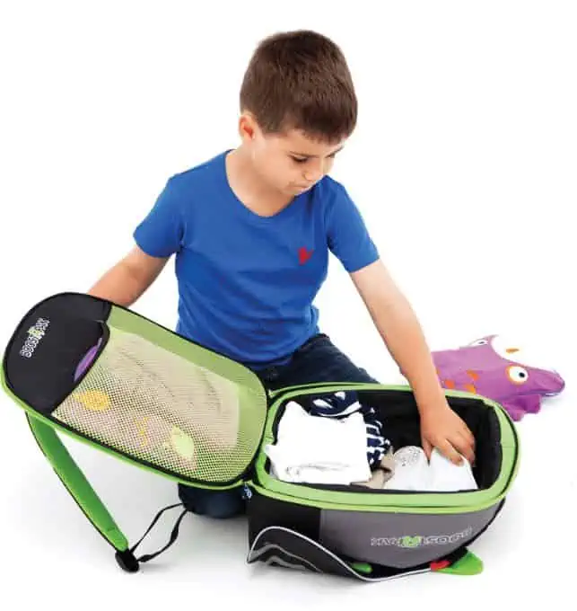 trunki BoostApak Schwarz mit Grün (Rucksack & Kindersitz der Gruppe 2-3 in Einem) für 59,99 € inkl. Versand (statt 79,99 €)