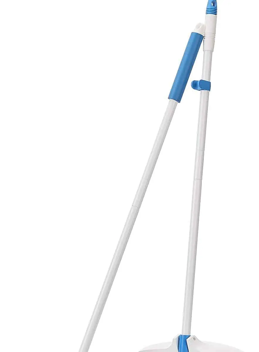 Amazon Basics – Besen mit Kehrschaufel mit Griff für 12,82 € inkl. Prime-Versand (statt 16,77 €)