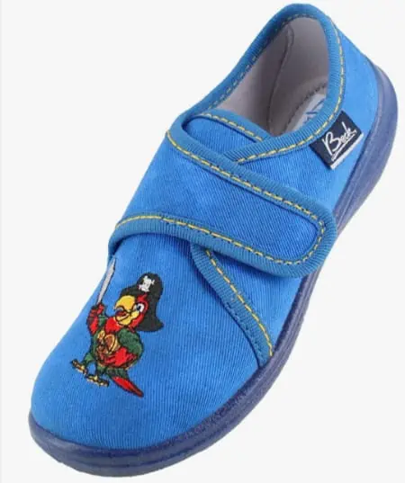 Beck Jungen Pirat Hausschuhe (Gr. 23-35) für 11,99 € inkl. Prime-Versand (statt 18,99 €)