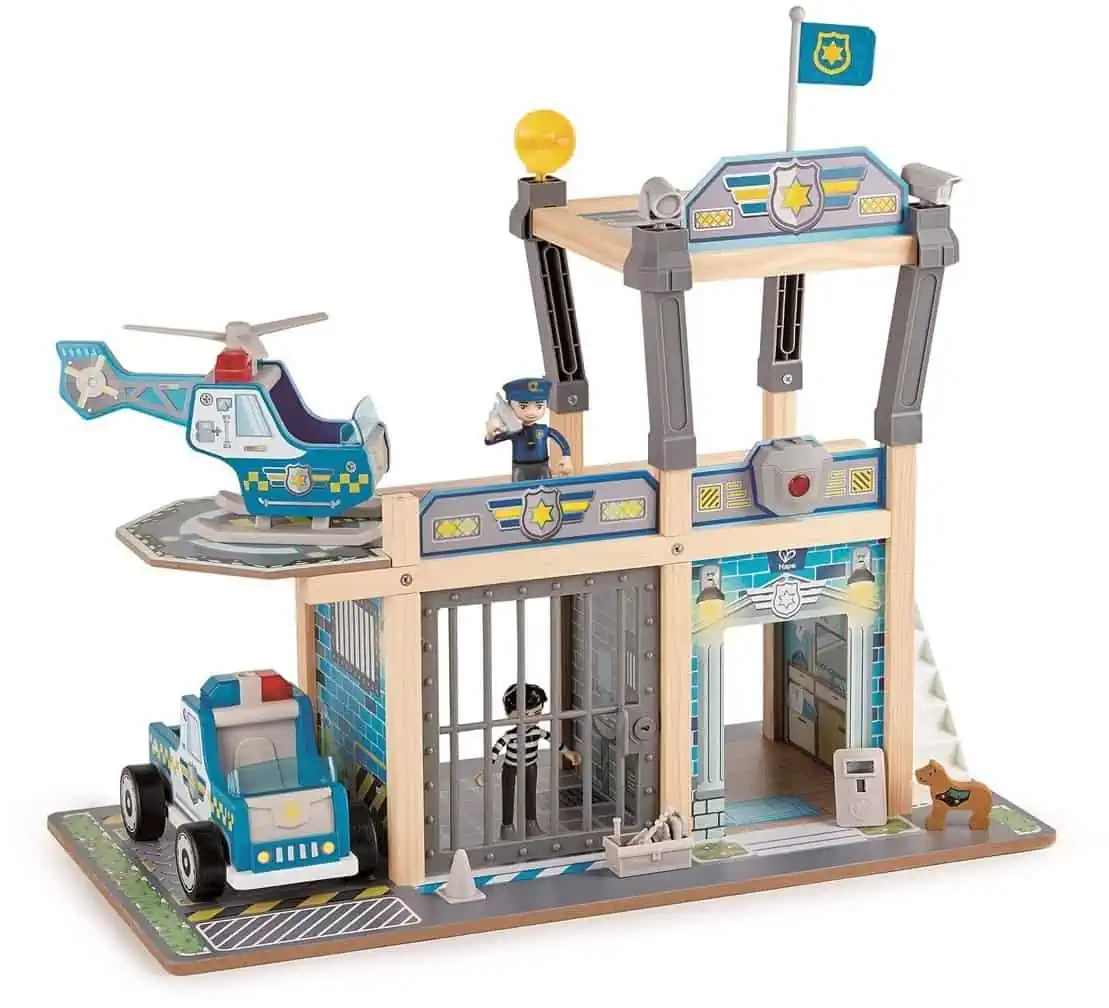 Hape (E3050) Polizeistation für 41,21 € inkl. Versand (statt 56,85 €)