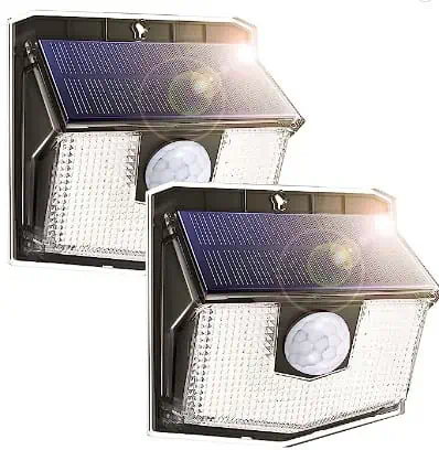 2er Pack SNOILITE 140 LEDs Solarlampen mit Bewegungsmelder für 10,99 € Prime statt 21,99 €