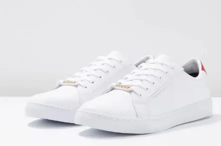 Tommy Hilfiger ESSENTIAL – Sneaker low für 28,00 € inkl. Versand (statt 70,00 €) – Trendyol Neukunden!
