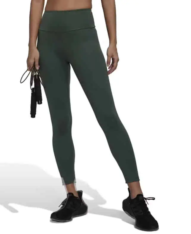 adidas Yoga Es­sen­ti­als High-Wais­ted Damen Leg­gings (XS bis M) ab 17,27 € inkl. Versand