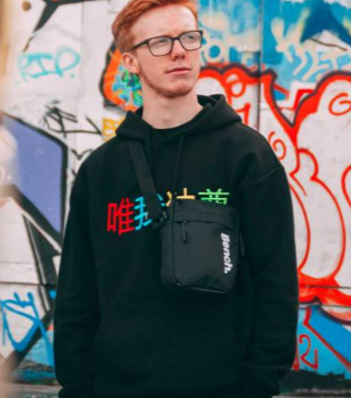 Bench Hydra Messenger Unisex Schultertasche für 11,74€ inkl. Versand (statt 20,00 €)
