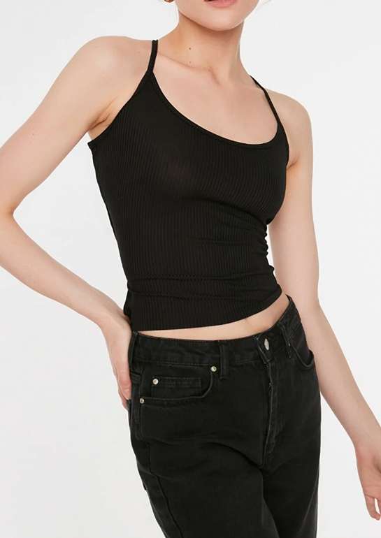 Trendyol Collection Damen Unterhemd (Gr. XXS bis L) für 2,24 € inkl. Versand