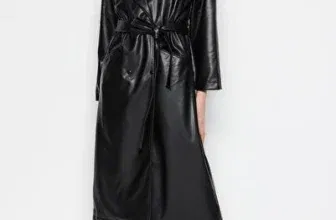 Trendyol Collection Trenchcoat in Schwarz