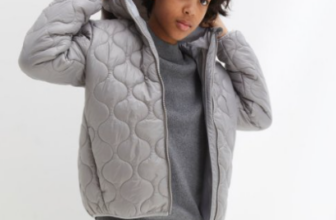 Wärmende Jungen Steppjacke mit Kapuze grau Kinder bonprix