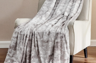 Aisbo Decke Kuscheldecke Fell Flauschig Warm Kunstfelldecke Fellimitat Klein x cm Decke Grau für Sofa