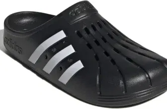 adidas Unisex Adilette Clogs Slide Sandal für 14,95€ inkl. Prime-Versand (statt 19,85 €)