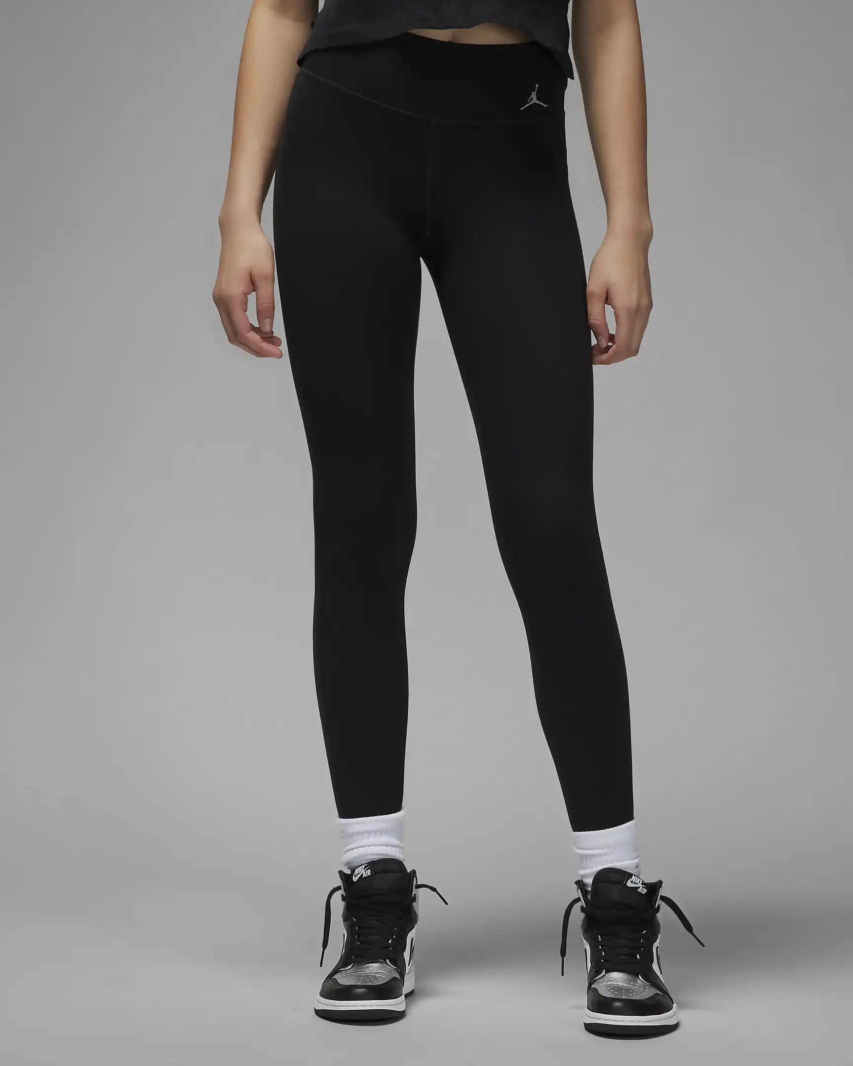 Nike Leggings / Tights Sale: Bis zu 50% Rabatt | z.B. Nike Jordan Sport für 35,97 € inkl. Versand mit Nike Mitgliedschaft (statt 64,99 €)