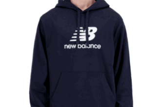 New Balance Hoodie Essentials Stacked Logo schwarz Fussball Shop