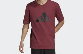 adidas Sportswear Future Icons Logo Graphic T-Shirt (M-L) in Weinrot für 16,20 € inkl. Versand statt 29,95 €