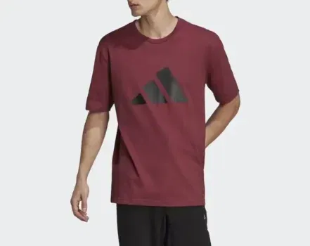 adidas Sportswear Future Icons Logo Graphic T-Shirt (M-L) in Weinrot für 16,20 € inkl. Versand statt 29,95 €