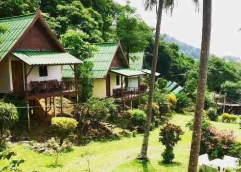 Resort-Tp-Hut-Bungalows-Koh-Chang-Thailand-www-trivago-de