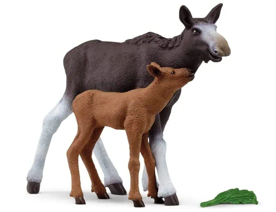 schleich 42603 Elchkuh mit Kalb (NatGeo) für 6,00 € inkl. Prime-Versand (statt 12,98 €)