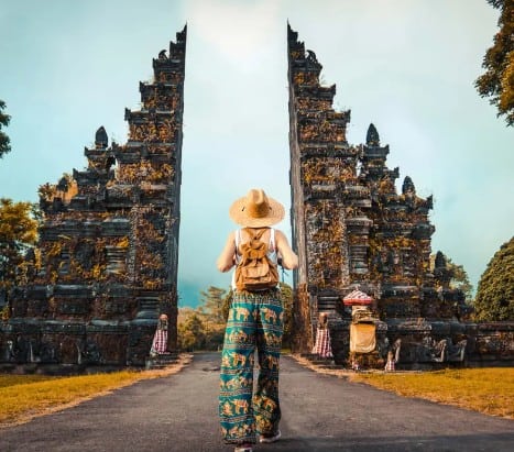 Discover-Bali-Temple-Tales-Beach-Bliss- (1)