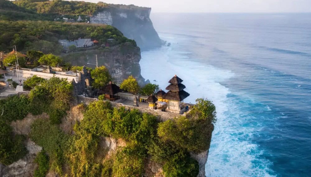 Discover-Bali-Temple-Tales-Beach-Bliss- (2)