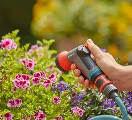 Gardena City Gardening Gartenbrause (extra sanftes Sprühbild, Frostschutz) für 11,35 € inkl. Prime-Versand (statt 14,90 €)