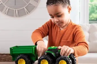 John Deere Traktor mit Anhänger