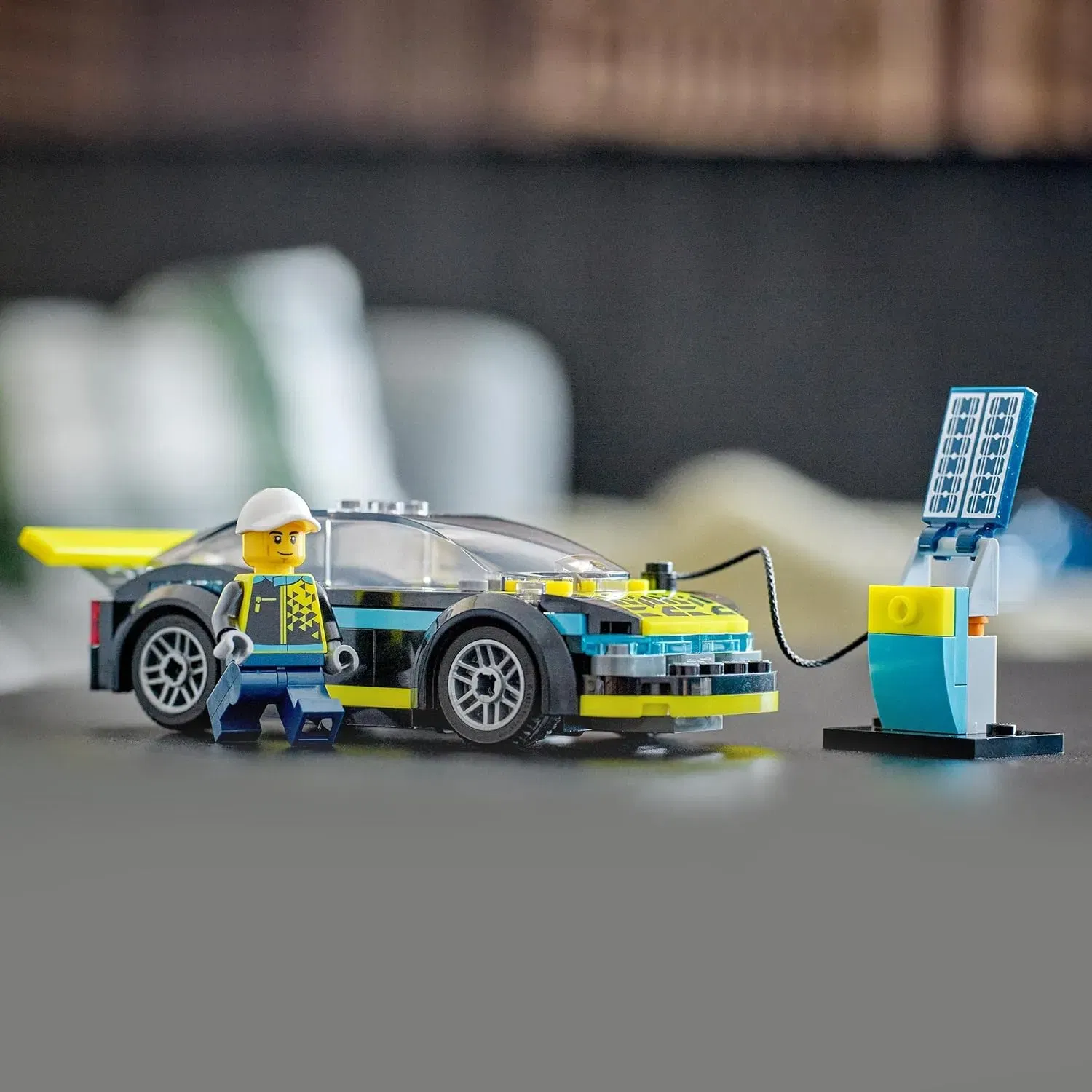 LEGO City Elektro-Sportwagen (60383) für 7,04 € inkl. Prime-Versand (statt 9,69 €)