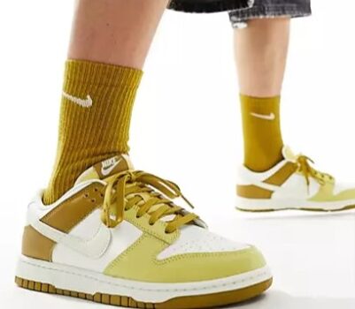 Nike-–-Dunk-Low-Retro-–-Sneaker-in-gebrochenem-Weiß-und-Gelb-ASOS