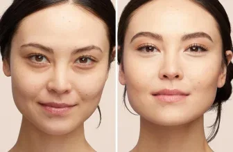 Vorher-Nachher-Vergleich: Frau mit dunklen Haaren zeigt Haut mit und ohne Make-up