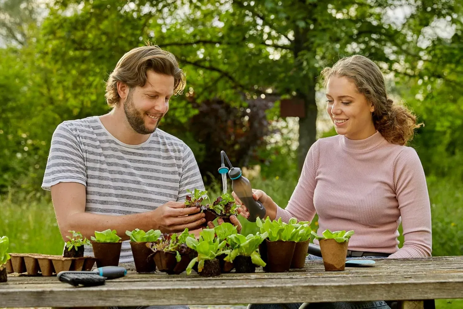 Gardena Softsprüher 0,45 Liter –  2in1-Funktion mit Brausekopf oder Feinstrahl-Düse für 7,22 € inkl. Prime-Versand (statt 10,12 €)