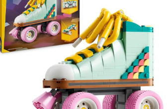 LEGO-Creator-3in1-Rollschuh-Spielzeug-für-Mädchen-und-Jungen-mit-Mini-Skateboard-und-Boombox-Retro-Deko-für-das-Schlafzimmer-Geschenk-zum-Geburtstag-für-Kinder-ab-8-Jahren-31148-Amazon-de-Spielzeug