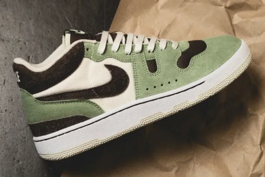 Nike-Attack-Oil-Green-and-Ironstone