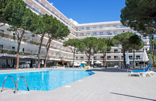 Oasis-Park-Hotel-in-Salou-Costa-Dorada-weloveholidays-11-19-2024 04 22 PM