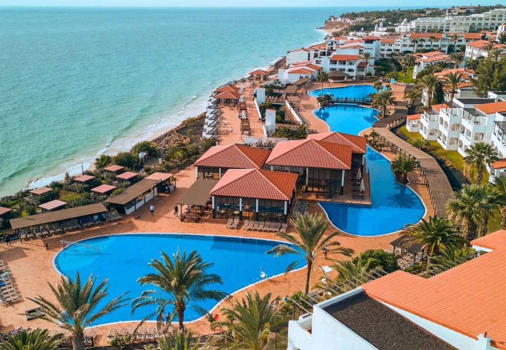4-Sterne Tui Magic Life Pauschalreisen-2025-»-Hotel-Inkl-Flug-Im-Paket-Buchen-